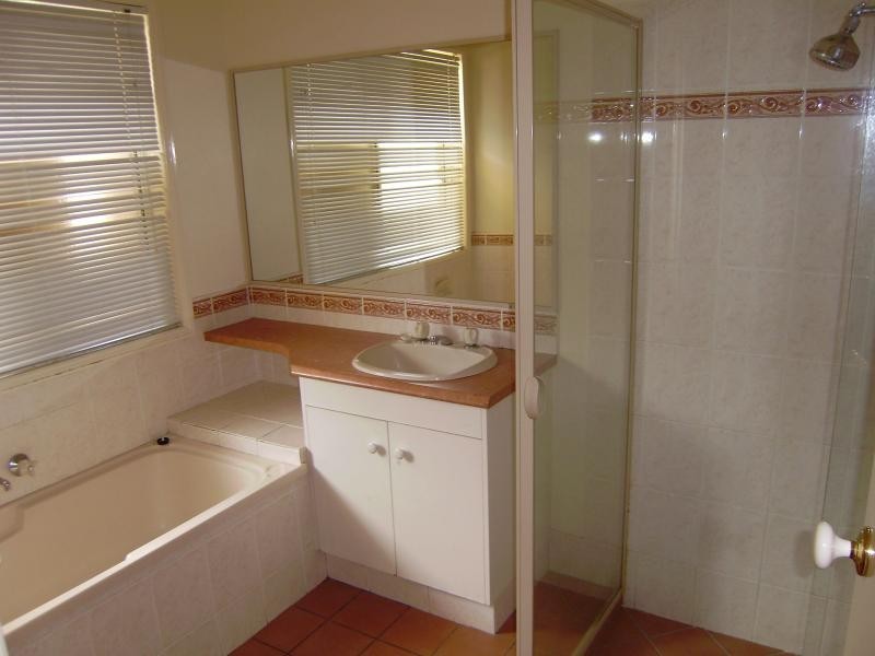 51 Central  St, Forest Lake QLD 4078