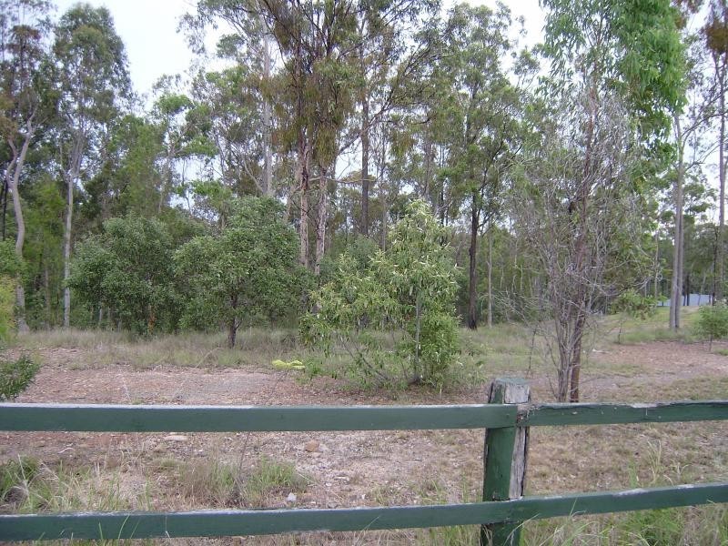 51 Central  St, Forest Lake QLD 4078