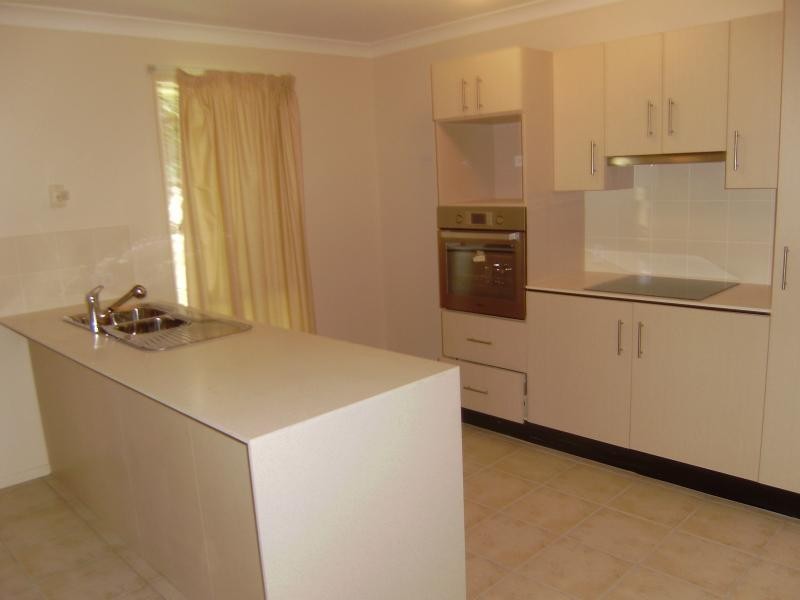 16 Labelle St, Springfield Lakes QLD 4300