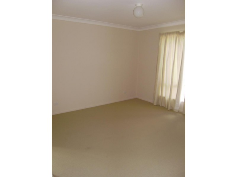 16 Labelle St, Springfield Lakes QLD 4300