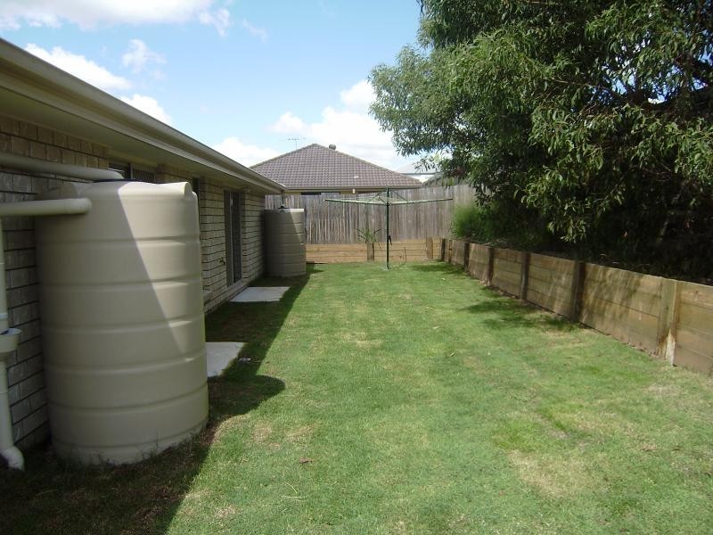 16 Labelle St, Springfield Lakes QLD 4300
