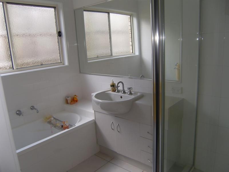 18 Driftwood Pl, Springfield Lakes QLD 4300