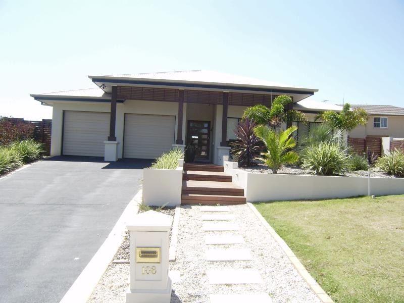 108 Santa Monica Dr, Augustine Heights QLD 4300