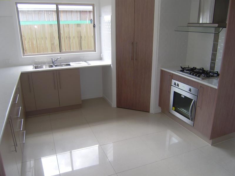 14 Caraway  St, Springfield Lakes QLD 4300