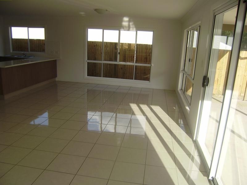 14 Caraway  St, Springfield Lakes QLD 4300