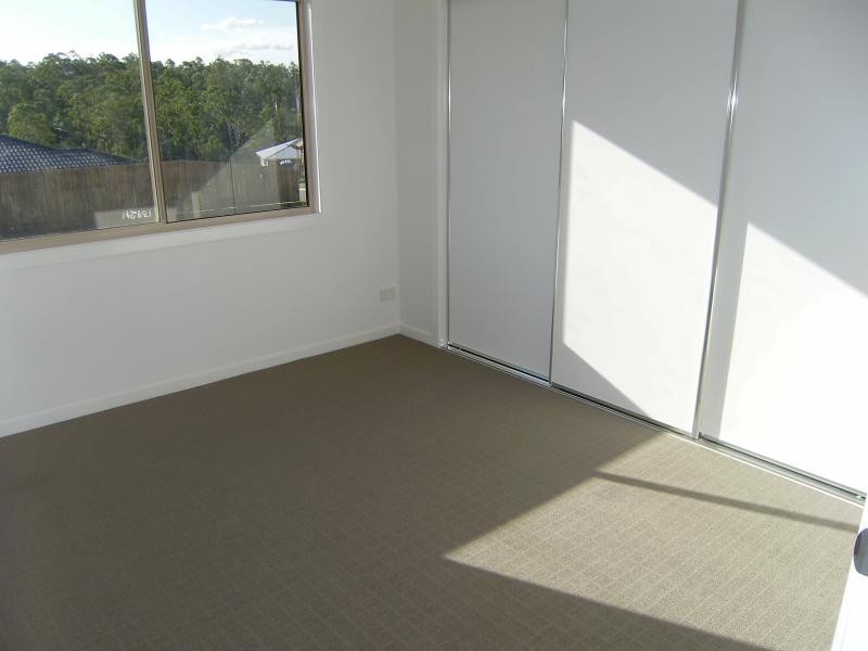 14 Caraway  St, Springfield Lakes QLD 4300