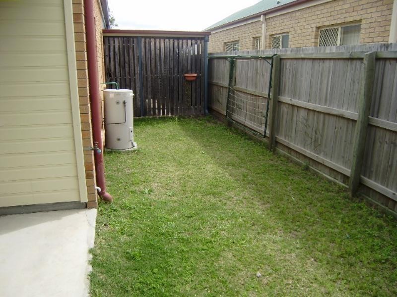 19 Liberty Cres, Springfield Lakes QLD 4300