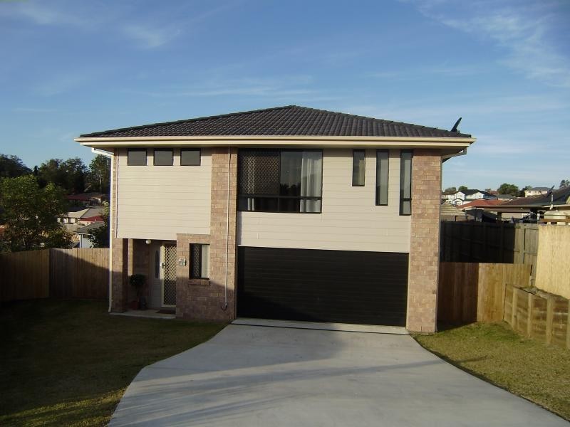 15 Greenview Ct, Springfield QLD 4300