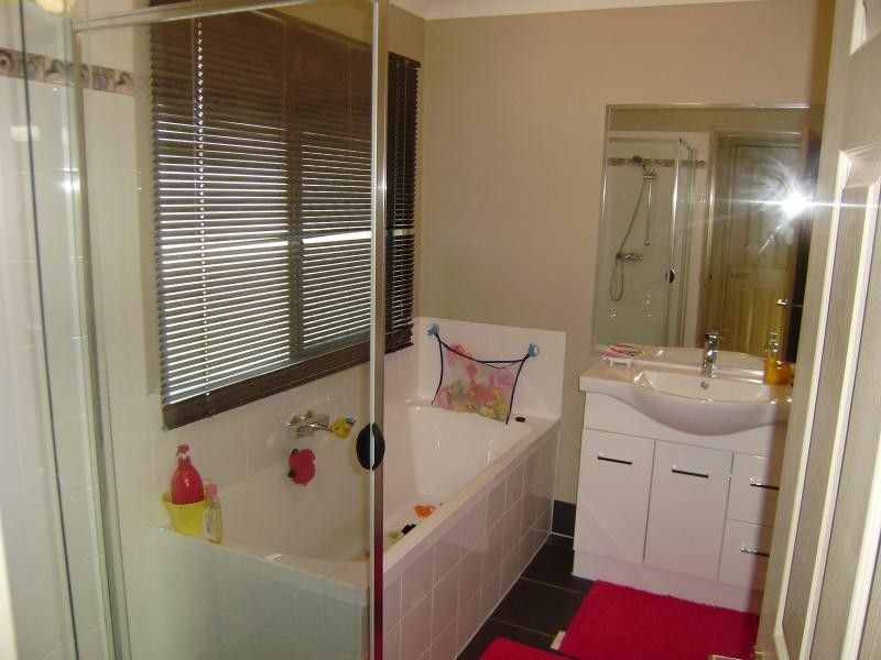 15 Greenview Ct, Springfield QLD 4300
