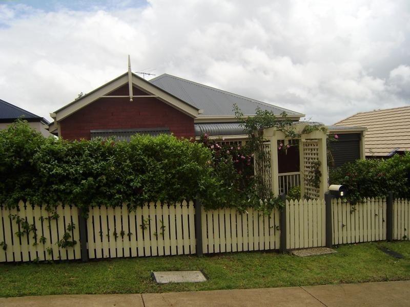 9 Turquoise  Cres, Springfield Lakes QLD 4300