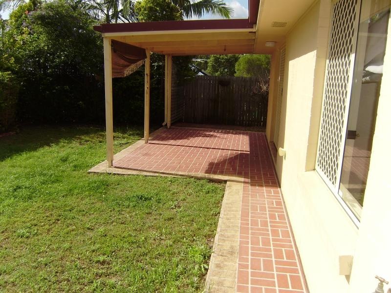 25 Karamea  Ave, Springfield QLD 4300