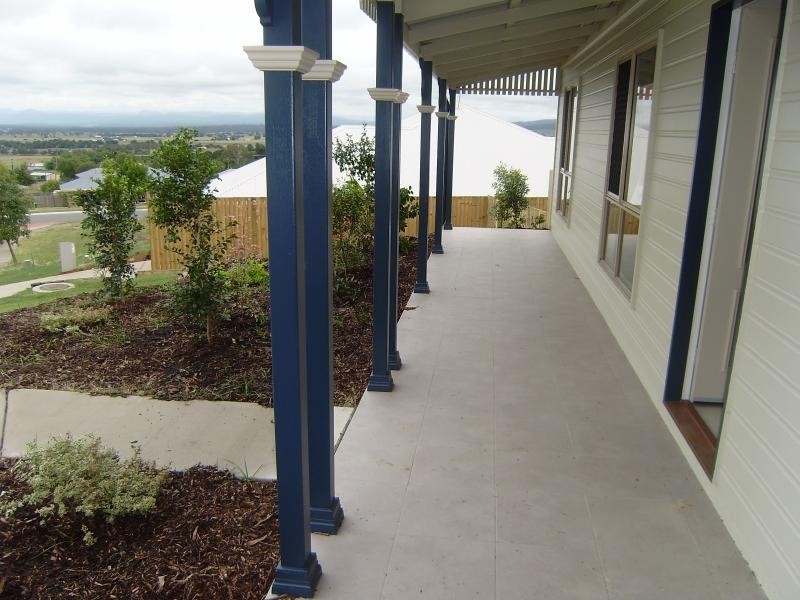 10 Normanton Cl, Rosewood QLD 4340
