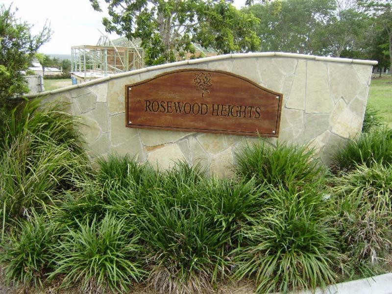 10 Normanton Cl, Rosewood QLD 4340