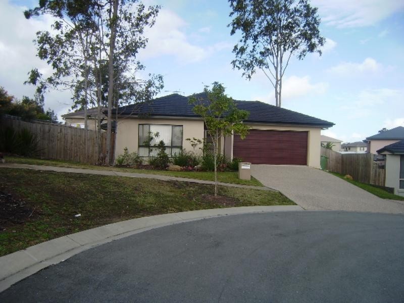 21 Ovals  Tce, Springfield Lakes QLD 4300