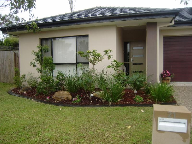 21 Ovals  Tce, Springfield Lakes QLD 4300