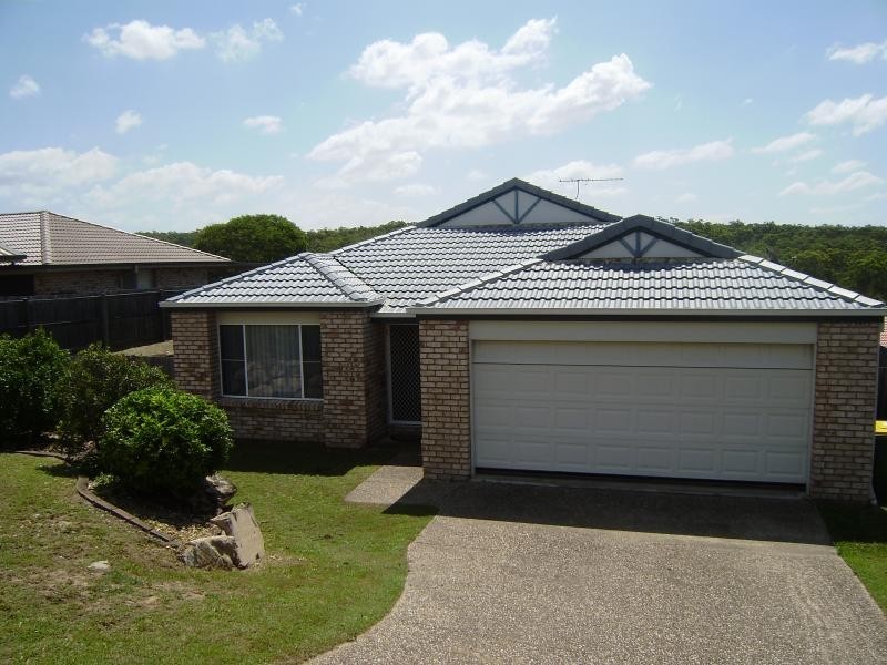 22 Scenic Dr, Springfield QLD 4300