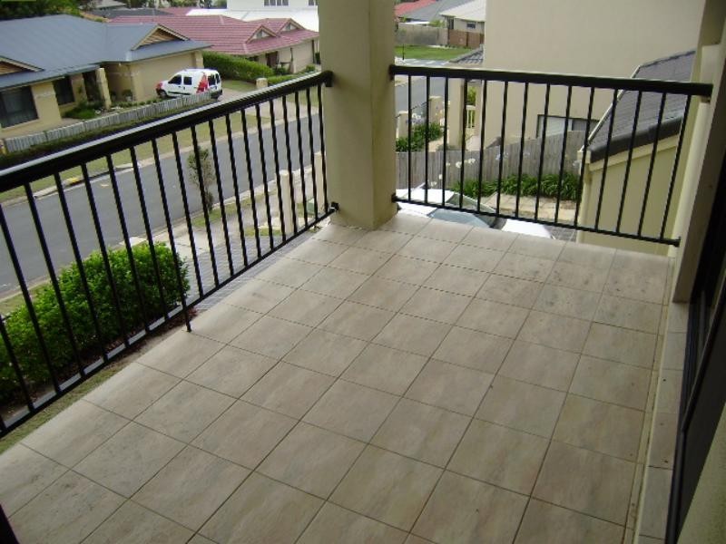 10 Ash Ave, Springfield Lakes QLD 4300