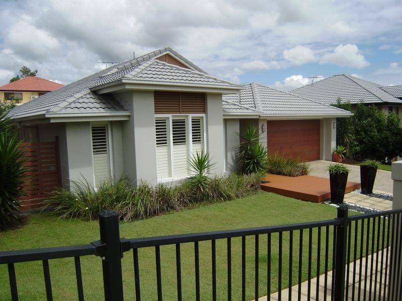 17 Ash Ave, Springfield Lakes QLD 4300