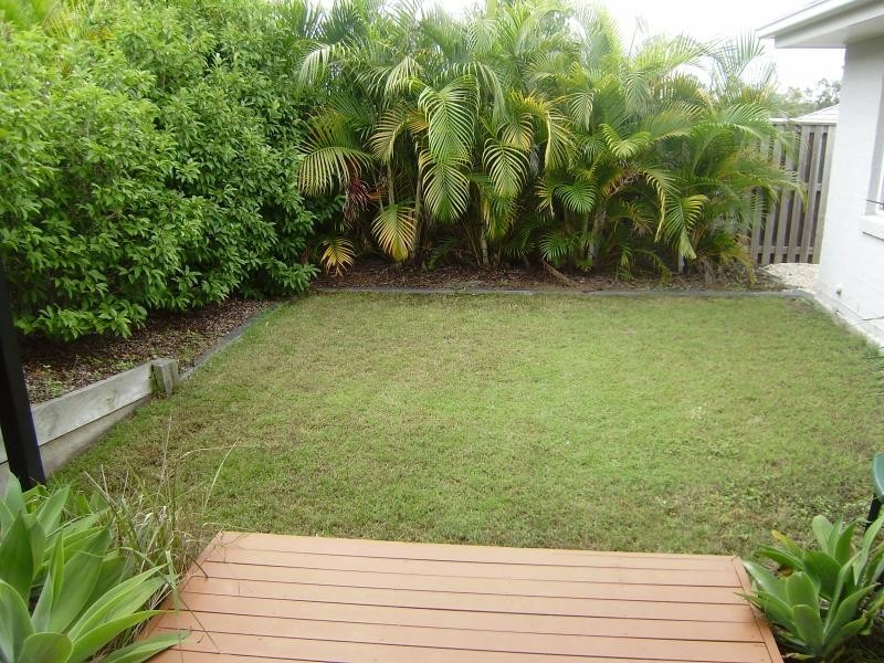 17 Ash Ave, Springfield Lakes QLD 4300