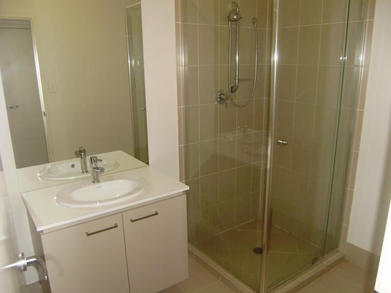 26 Escarpment Dr, Springfield Lakes QLD 4300