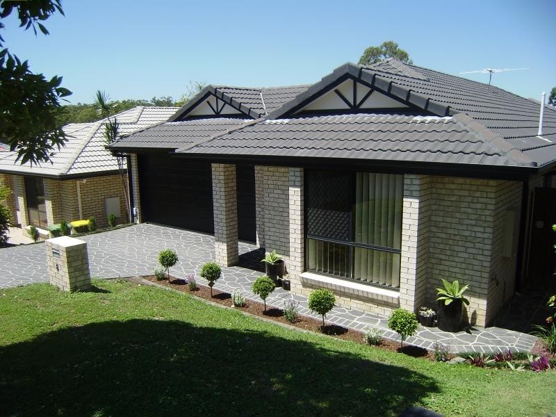 8 Birdwing  Ct, Springfield Lakes QLD 4300