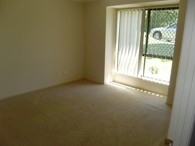 8 Birdwing  Ct, Springfield Lakes QLD 4300