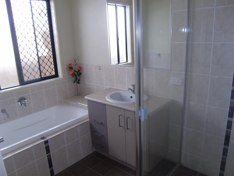 21 Inlet Lane, Springfield Lakes QLD 4300
