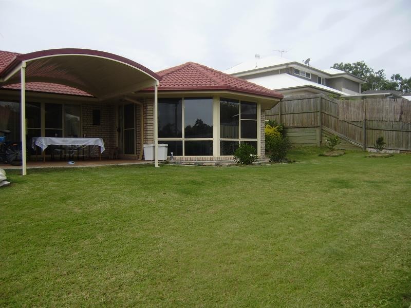 3 Myrtle Cres, Brookwater QLD 4300