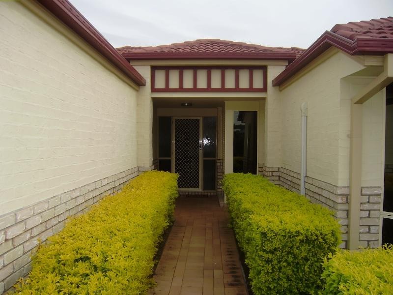 3 Myrtle Cres, Brookwater QLD 4300