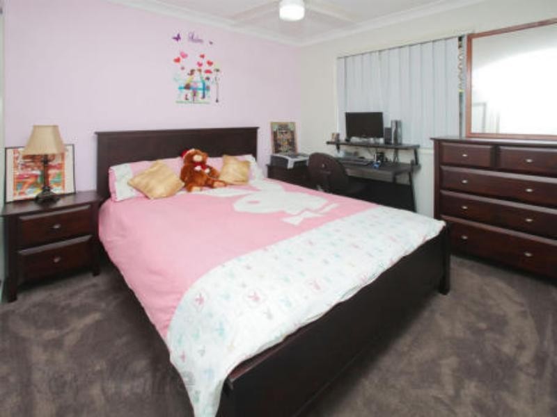 10 Esperance  Cres, Springfield Lakes QLD 4300