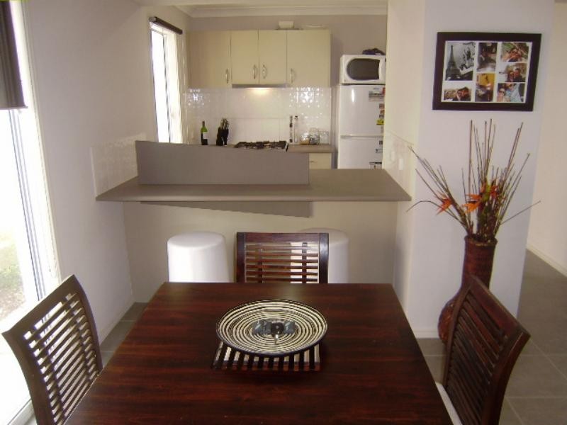 10 Mirage Ave, Springfield Lakes QLD 4300