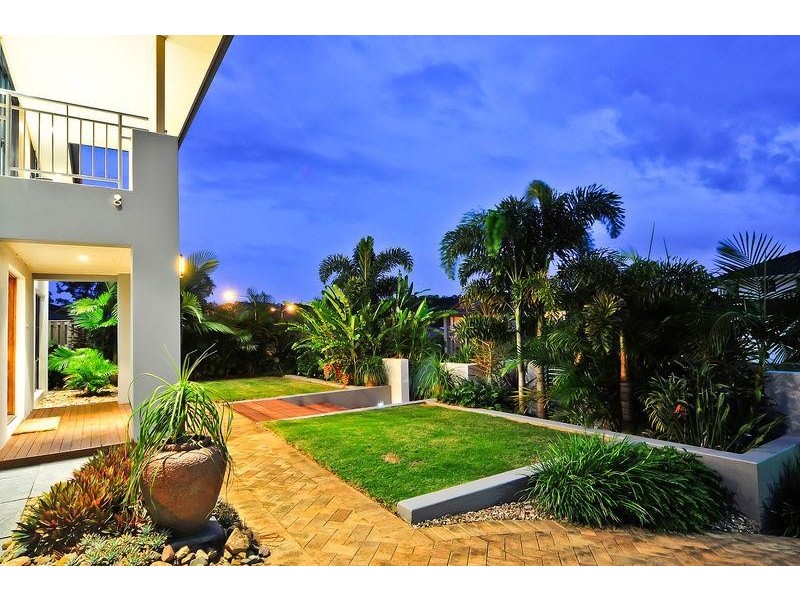44 Hallow Cres, Augustine Heights QLD 4300