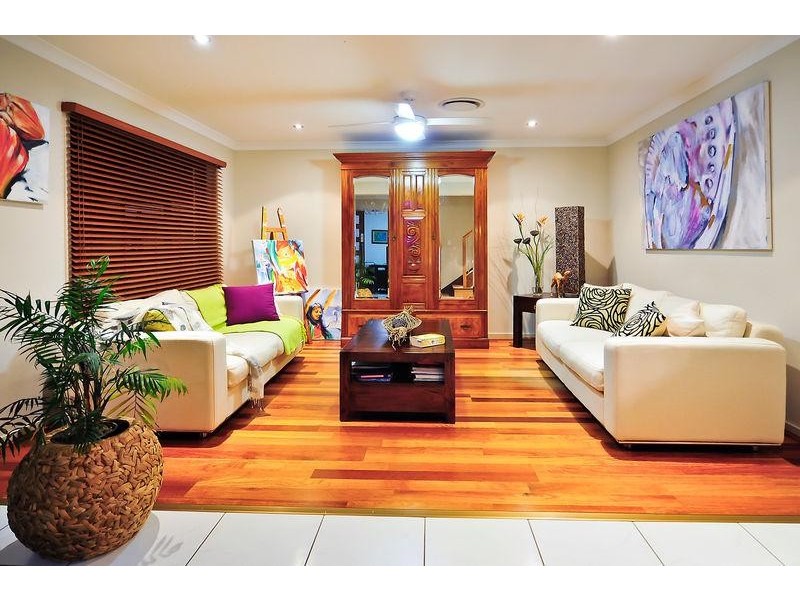 44 Hallow Cres, Augustine Heights QLD 4300