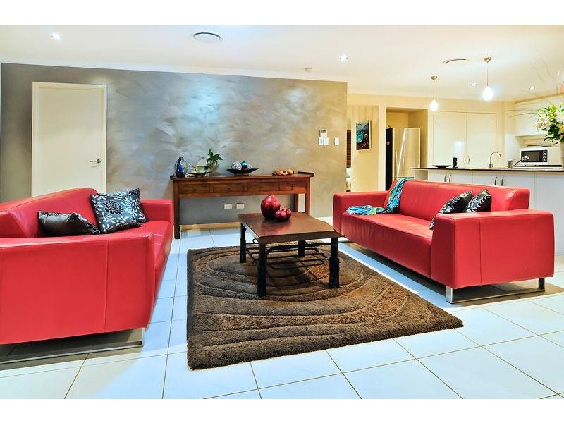 44 Hallow Cres, Augustine Heights QLD 4300
