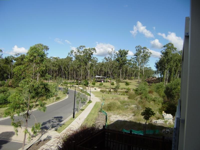10 Ellerston Ave, Brookwater QLD 4300