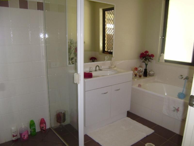 45 Admiral Cres, Springfield Lakes QLD 4300