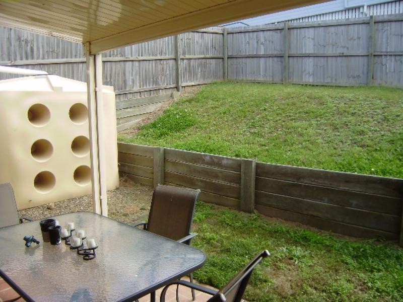 17 Shearwater Tce, Springfield Lakes QLD 4300