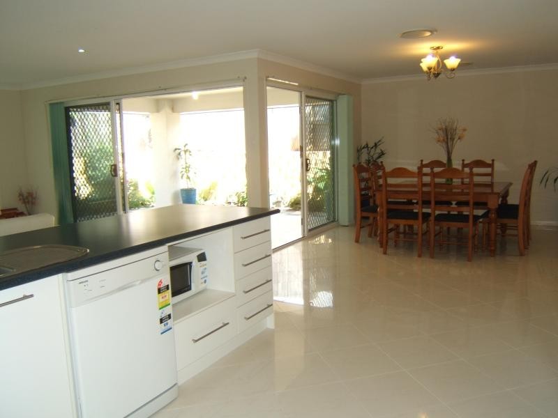 3 Waterview  Ct, Springfield Lakes QLD 4300