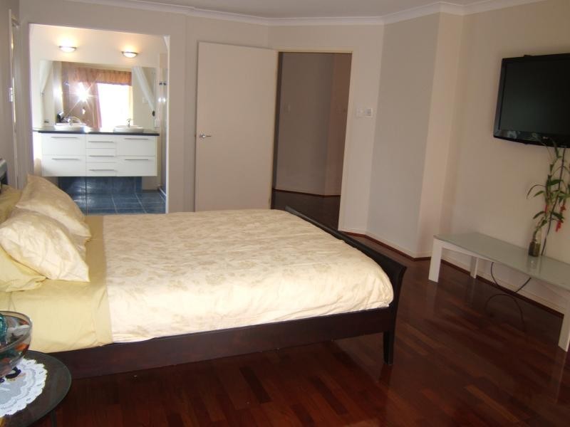 3 Waterview  Ct, Springfield Lakes QLD 4300