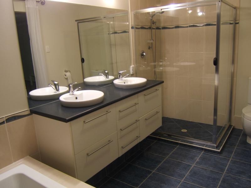 3 Waterview  Ct, Springfield Lakes QLD 4300