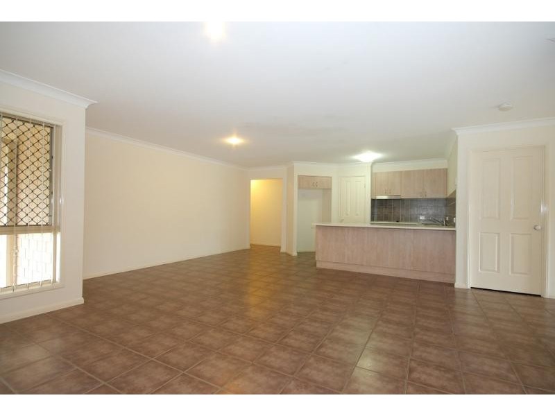 172 Lakeside  Ave, Springfield Lakes QLD 4300