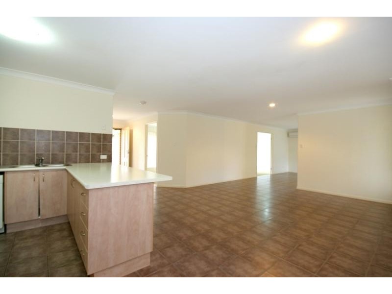 172 Lakeside  Ave, Springfield Lakes QLD 4300