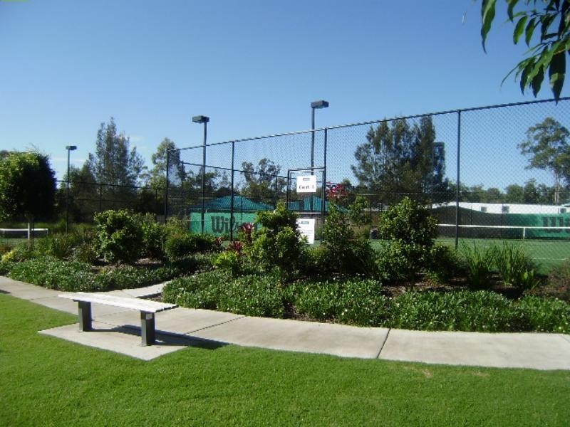 8 Ellerston Ave, Brookwater QLD 4300