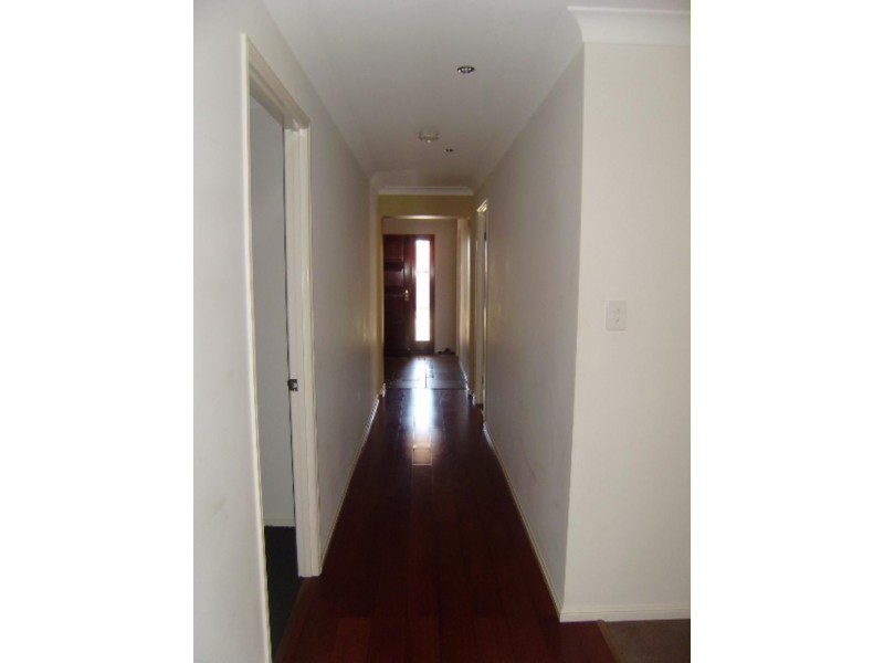 6 Chance Ct, Springfield Lakes QLD 4300