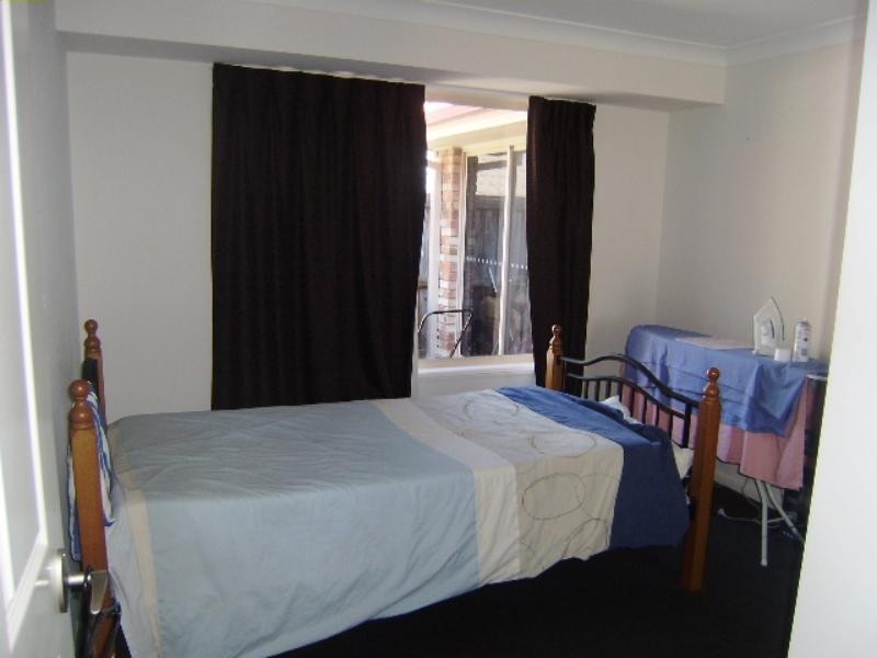 6 Chance Ct, Springfield Lakes QLD 4300