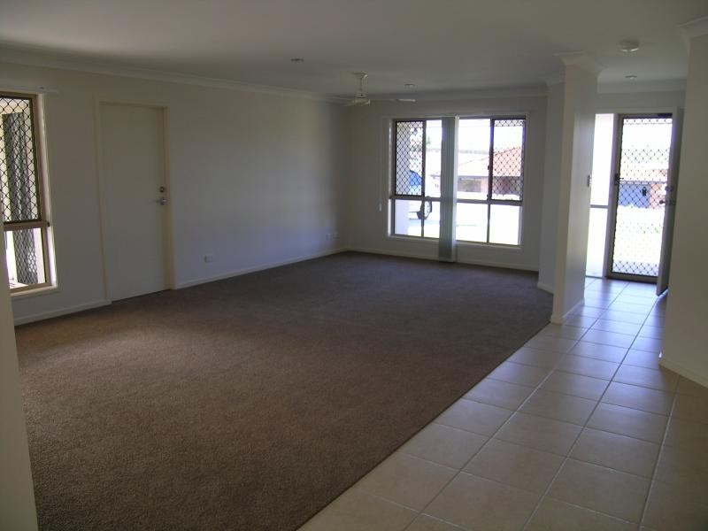 10 Hillview St, Springfield QLD 4300