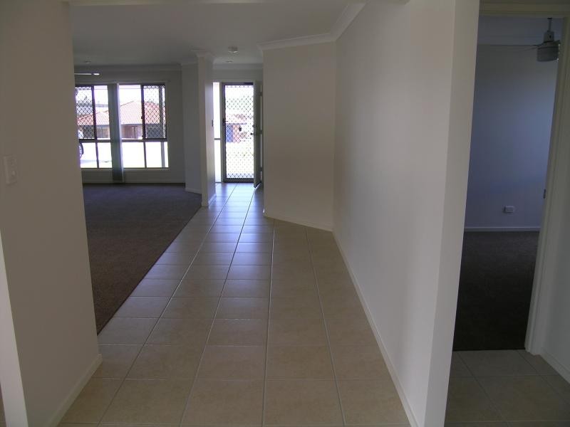 10 Hillview St, Springfield QLD 4300