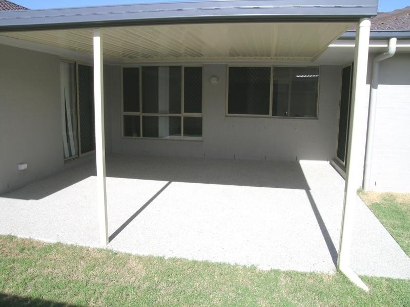 10 Hillview St, Springfield QLD 4300