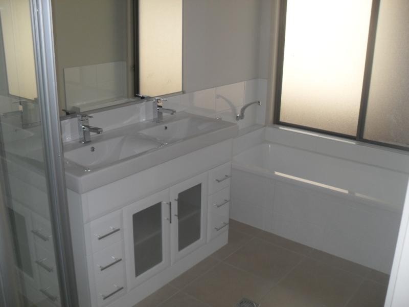 Springfield Lakes QLD 4300