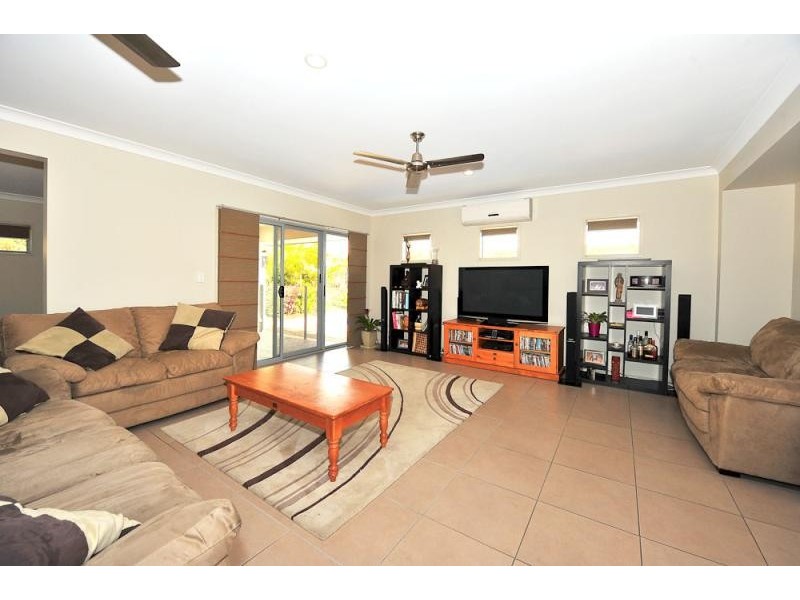 30 Santa Monica Dr, Augustine Heights QLD 4300